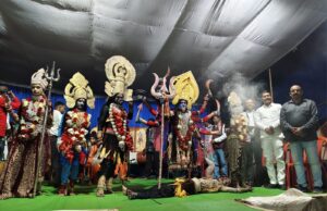 जय श्रीराम के जयघोष से गूंज उठा दादर, रावण दहन और जस गीत में उमड़ा आस्था का सागर