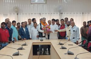 छत्तीसगढ़ रजक कार्ड बोर्ड के अध्यक्ष प्रह्लाद रजक (छ.ग. राज्य मंत्री दर्जा प्राप्त) का गरिमामय आगमन कोरबा के पंचवटी विश्राम गृह हुआ। जिले में प्रथम उनके आगमन पर बड़ी संख्या में समाज के लोगों ने गरिमामय एवं आत्मीय स्वागत किया गया l