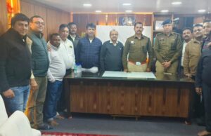 सक्ति में सर्राफा व्यापारियों की सुरक्षा को लेकर पुलिस की बैठक, सुरक्षा मानक सख्ती से पालन करने के दिए निर्देश